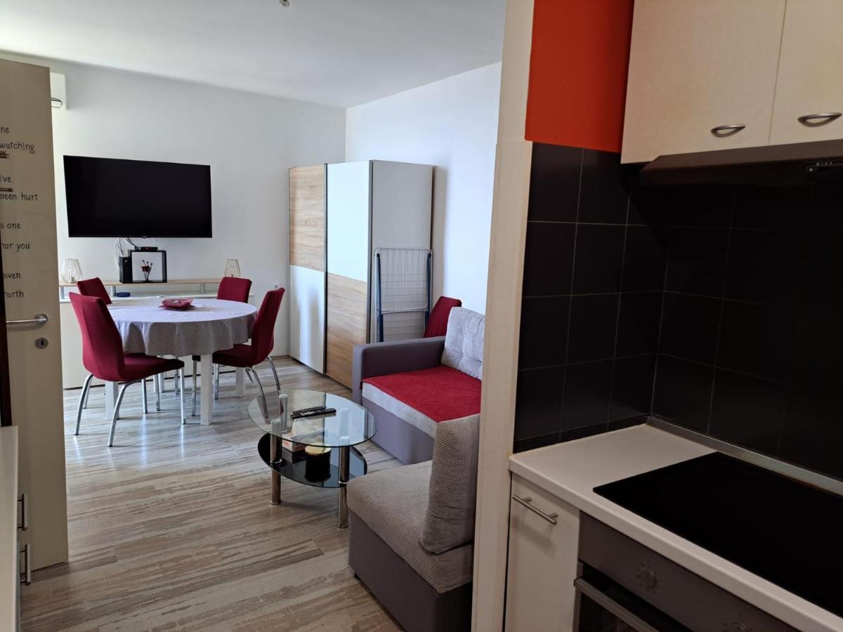 Maris Appartement Split Buitenkant foto