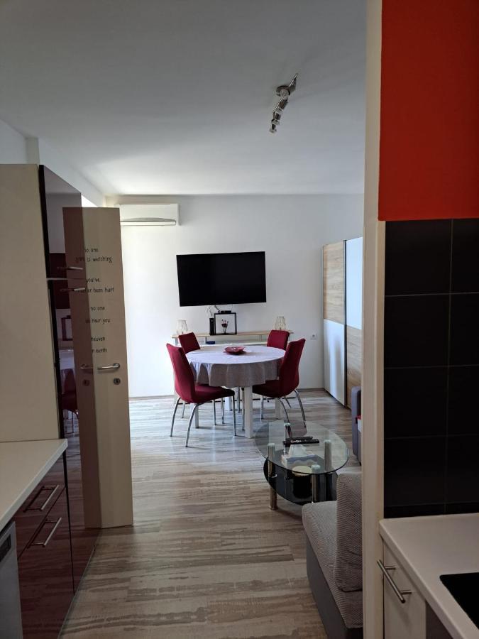Maris Appartement Split Buitenkant foto